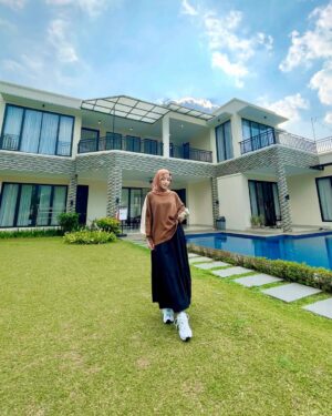 Nissa Sabyan Instagram - fix ini mah bakal balik lagi ke @thebalihousepuncak 😍🫶✨