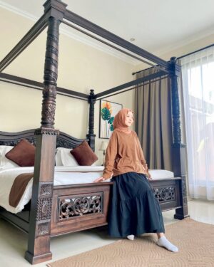 Nissa Sabyan Instagram - fix ini mah bakal balik lagi ke @thebalihousepuncak 😍🫶✨