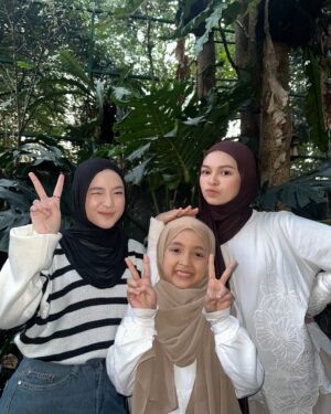 Nissa Sabyan Instagram - gemeshnaa🍬✨