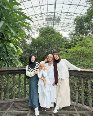 Nissa Sabyan Instagram - gemeshnaa🍬✨