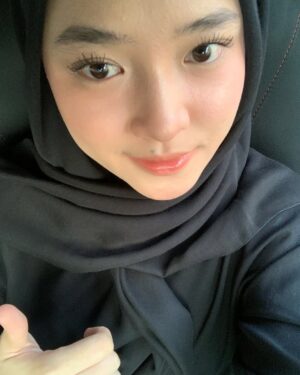 Nissa Sabyan Instagram - Tenang ini hanya hari senin, sebentar lagi hari sabtu kok🦥

semangat beraktivitas gessss🥰🦾