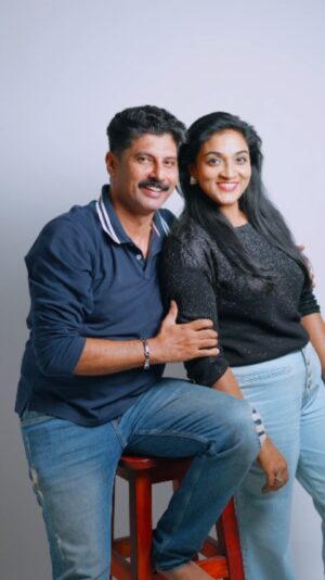 Nitha Promy Instagram - Salon day with the fam! ✂️✨ 
Step into @abhairdeluxe salon, step out with a new whole vibe.
New salon in our ANGAMALY town @abhairdeluxe.in

Location📍: MANICKATHAN ARCADE, Angamaly- Manjapra road, Near Indian oil pump, KIDANGOOR

🎥@nostalgiawedding

#reels #family #malayali #salons #reelsinstagram
#familyglowup #salonday #freshvibes #hydrafacial #hairspa #nails #acrylicnails #selfcare #couple
#angamaly #kidangoor #reelitfeelit #instagram #instagood #instagramers #promykuriakose #nithapromy #viralreels #mallu #viral #shorts #nailextensions