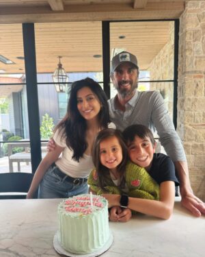 Noureen DeWulf Instagram - Another year around the sun ☀️✨ Grateful for the lessons that continue to teach me resilience, grateful for laughter with my girlfriends, for my family, and allllll the looooove baby, all of it 
Thank you God for everything 🙏🏽 off to get a facial then a meditation class later 😂