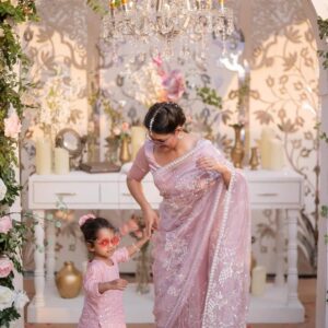 Nusrat Imroz Tisha Instagram - Home is where my baby is💖

PC: @ata.m.adnan 

#tisha #nusratimrosetisha #imrose #ilhamnusratfarooki