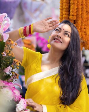 Nusrat Imroz Tisha Instagram - ফাগুন এসেছে 💛💛
PC: @zutons_snapshoot 

#tisha #nusratimrosetisha #imrose