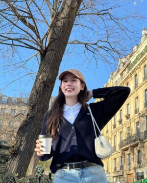 Nuttanicha Dungwattanawanich Instagram - อากาศดี in paris 

@lacoste #LacosteThailand