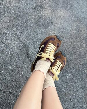 Nuttanicha Dungwattanawanich Instagram - 🍵🤎 #LOEWE #BalletRunner2.0