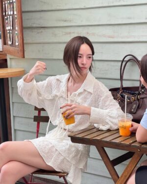 Nuttanicha Dungwattanawanich Instagram - เธอๆๆๆ ☺️ 

@lookbooklookbook