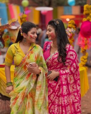 Oindrila Saha Instagram - SECRETS🤫. 
Honest candids 
📸 - @dipankar_babai