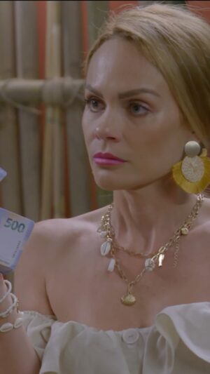 Olivia Collins Instagram - Érika descubre que Rosalba robó el dinero de Ulises ❤️‍🔥🌊

#AMar, de lunes a viernes a las 8:30 p. m. MEX, con #LasEstrellas