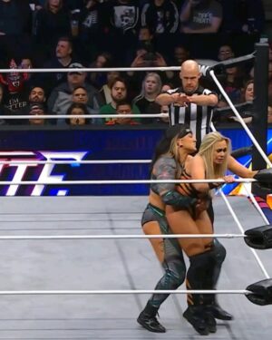Olivia Kippen Instagram - Could @The_PenelopeFord avenge her Christmas Collision loss to @CallMeKrisStat? | 2/12/25, #AEWDynamite

Watch #AEWDynamite on-demand on @SportsOnMax