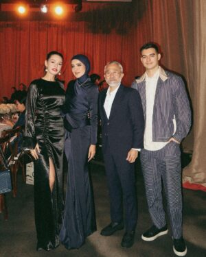 Olla Ramlan Instagram - Attending For @armanibeauty 🔥

DRESS - @julianto.official 
MAKE UP - @aulia_neosevituri 
NECKLACE - @adellejewellery 

#olramstyle