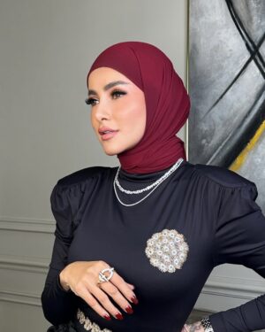 Olla Ramlan Instagram - Strong, confident, and unapologetically independent—building my own path, one step at a time. 

@ollaramlan for @guerlain ✨
Makeup @ariekhayzmakeup 
Outfit @vickymarcia 

#Ariekhayzmakeup #OLLARAMLAN