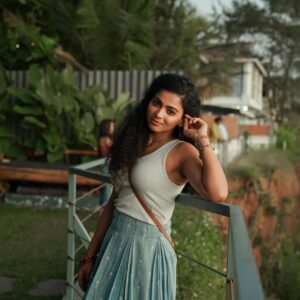 Padeni Kumar Instagram - “Paaru”❤️
Did you guys watch “Vera Maari trip” ? If not then hurry and watch paaru✨ @ahatamil
SKIRT courtesy: @swaras_designs @ramyasekar_stylist