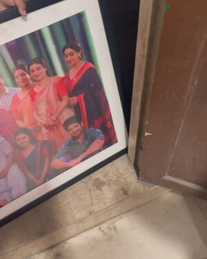 Pallavi Sharma Instagram - Thank you for giving so much love, A Very good team, I learned a lot, thank you for PIKLU guys, signing off❤️ #neemphoolermadhu @zeebanglaofficial