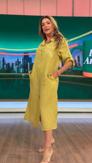 Pamela David Instagram - WATCH THIS! 😍💚

Look de @vars_ok 
Make Up de @sabryfossatty 
Peinado de @martinreyledesma 

Gracias @rickiprensa