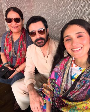 Pankhuri Awasthy Rode Instagram - Happy Holi 🧡💛💙🩵💚🩷❤️💜

#holi25 #happyholi #letsplayholi