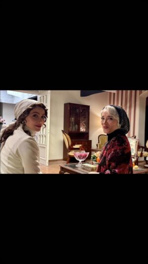 Pantea Panahiha Instagram - هما و مریم از نگاه اقا علویان
 
@tasian.series 
@filimocom
