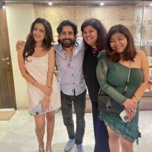 Parinita Seth Instagram - cheers to the success of this amazing show #aashram 3.  and Cheers the the best team who made this happen.  @madhvibhatt @jhadisha  and again cheers to the entire cast. love each one of you all.  @iambobbydeol @iamroysanyal @aaditipohankar @sachinshroff1 @sassysaurav @chandan.kowli @rajeevsiddhartha @tridhac @preetithemountaingirl @anurittakjha  #aashram3 #success #viral  #loveyourself #grateful 🙏🏻