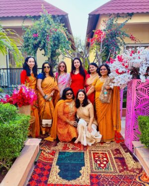 Pariva Pranati Instagram - Bhaiyon ki shaadi… twin wedding… first look… the sheer fun and joy of meeting up with the entire family… what an experience… beautiful location… and the magic of love ❤️

Special thanks to @foramthakur for designing the looks 😘😘

#wedding #indianwedding #fun #joy #blessed #family #together #love #life #travel #rajasthan #happy #saree #indianwear #makeup #ready #dressedup #celebration 

@my.yoga.mat @tarusinha @kirti.prasad @sushma.sinha.792
