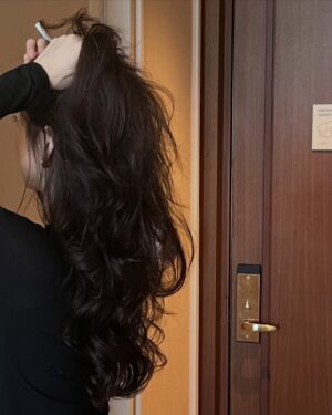 Park Se-wan Instagram - 사우나 참 좋아하는 아주머니 둘 🧖‍♀️🤭