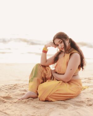 Parvathy R Krishna Instagram - பெண் 
📽️ : @reshma_photography 
MUAH : @sivas_makeover_ 
Accessories : @aswa_plaza_