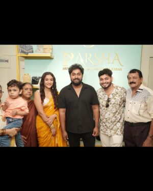 Parvathy R Krishna Instagram - We’re thrilled to announce that Parsha Western Wear is now open at Sasthamangalam junction! 🎉 A huge thank you to @dhyansreenivasan chetta for gracing our inauguration! ❤️ To celebrate, we’re offering 10% discount on every piece! Plus, be the first to explore our brand-new collections launched today! Visit us now and explore our new collections❤️