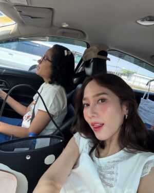 Patchrapa Chaichua Instagram - นานๆได้ออกมาเที่ยว สนุก อาหารอร่อย และได้ไปไหว้พระ ถวายสังฆทาน อิ่มและสุขมาก💕