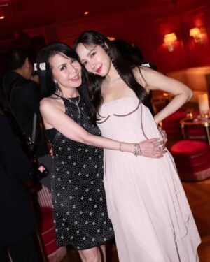 Patchrapa Chaichua Instagram - เป็นวันเกิดที่เดินเยอะที่สุด รูปก็เยอะที่สุด (รูปเพื่อนนะ😃) ดีใจที่ทุกคนสนุกนะจ๊ะ ❤️