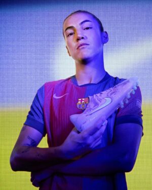 Patri Guijarro Instagram - The opportunity might only last an instant. That split-second window for a shot, the fleeting opening to make a tackle. @patri8guijarro is always ready to take control of the moment in her Nike United Tiempos.

#NikeFootball