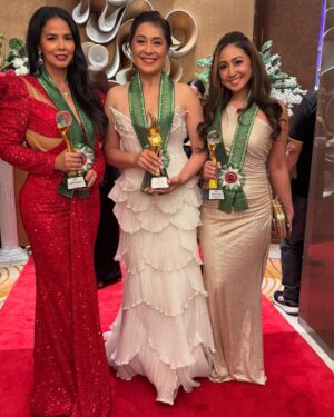 Patricia Javier Instagram - Life is precious just follow your dreams.  Thank you  madam @bennilyn_amigo_molina of  @globaltrendsbusinessleaders  for the recognition to us @docrobschiropracticclinic  #healthylifestyle #healthiswealth💚 photo by @joelmaniquis