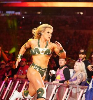 Patricia Parker Instagram - WWE Superstar debut.