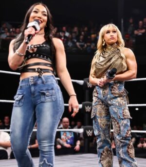 Patricia Parker Instagram - Tuesday night in Cincinnati 💪🏼 🥊

🐓 @thechickenpound // JUGGERNAUT
👨‍⚕️ @quawnjames
📺 @wwe @wwenxt
🏋🏼‍♀️ @bruteforce_au // JUGGERNAUT - 5% OFF