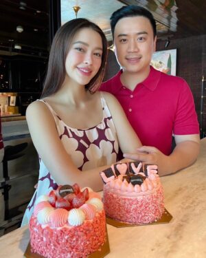 Patricia Tanchanok Good Instagram - Our treat for Valentine’s Day with @we_love_swensens 💌

ไอศกรีมเค้กสเวนเซ่นส์ 1.5 ปอนด์ ทุกรสชาติ ลดเหลือ 399.- พิเศษสำหรับสมาชิก Gold member เหลือ 299.- เท่านั้น ! เริ่มตั้งแต่วันนี้ – 16 กุมภาพันธ์ 2568 🥰🤍

#WeLoveSwensens
#Swensens 
#SwensensCake
#ฉลองทั้งทีต้องไอศกรีมเค้กสเวนเซ่นส์