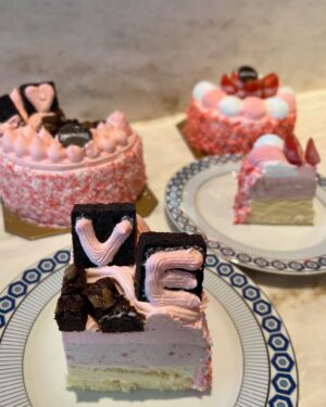 Patricia Tanchanok Good Instagram - Our treat for Valentine’s Day with @we_love_swensens 💌

ไอศกรีมเค้กสเวนเซ่นส์ 1.5 ปอนด์ ทุกรสชาติ ลดเหลือ 399.- พิเศษสำหรับสมาชิก Gold member เหลือ 299.- เท่านั้น ! เริ่มตั้งแต่วันนี้ – 16 กุมภาพันธ์ 2568 🥰🤍

#WeLoveSwensens
#Swensens 
#SwensensCake
#ฉลองทั้งทีต้องไอศกรีมเค้กสเวนเซ่นส์