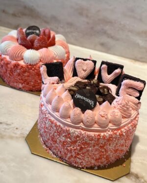 Patricia Tanchanok Good Instagram - Our treat for Valentine’s Day with @we_love_swensens 💌

ไอศกรีมเค้กสเวนเซ่นส์ 1.5 ปอนด์ ทุกรสชาติ ลดเหลือ 399.- พิเศษสำหรับสมาชิก Gold member เหลือ 299.- เท่านั้น ! เริ่มตั้งแต่วันนี้ – 16 กุมภาพันธ์ 2568 🥰🤍

#WeLoveSwensens
#Swensens 
#SwensensCake
#ฉลองทั้งทีต้องไอศกรีมเค้กสเวนเซ่นส์