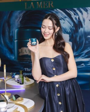 Patricia Tanchanok Good Instagram - 🌙 ✨ Treat your skin to the best of both worlds: Soft Cream by day and Night Cream for overnight rejuvenation. 

📍 Night To Day with La Mer Event At Hall of Fame, M Floor, Siam Paragon | February 20 - 26, 2025
💙 Exclusive Offer: Purchase Soft Cream 15ml and receive Night Cream 7ml (x2) *For new customers only at the event.
💙 Refresh yourself with our special Miracle Beauty Smoothie & Forever Young Drink

#NightToDaywithLaMer
#LaMerThailand 
#LaMer