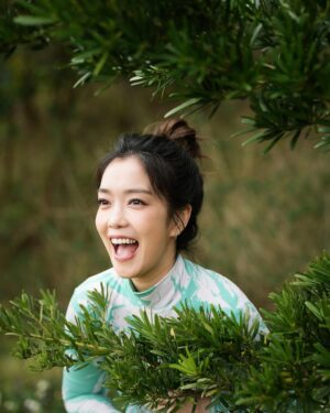 Patty Pei-Yu Lee Instagram - 記憶中好像第一次遇上被薄霧籠罩的台中，許久沒有在戶外唱歌，能在MG LIVE車主盛典活動跟大家見面，真的超級開心❤️

謝謝MG的邀請，這次可以跟著車主們一起共襄盛舉，看著草地上的你們陶醉放鬆的享受當下氛圍，最後還被Morii和小小舞群療癒，又唱又跳真的好像⋯⋯
提早進入音樂劇的舞台狀態了😛💦（喘

Special thanks to/ @mgmotortw 
Makeup/ @elvielvi926 
Hair/ @paulinehairflux 
Photo/ @hairbroken 
Outfit/ @marimekko_taiwan 

#MGTaiwan #MGLive #MG盛典
💕💕💕