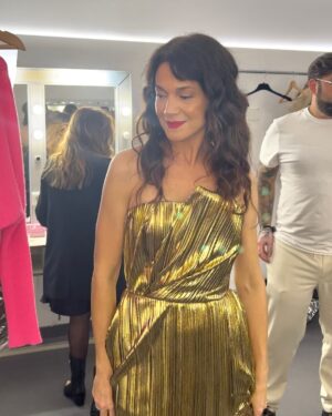 Paula Neves Instagram - Gala de Aniversário da TVI 🥳

Vestida por @miguel_leite_atelier 
Make-up e cabelo por @magalisantana.makeup.sfx
#32anostvi