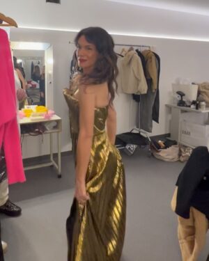 Paula Neves Instagram - Gala de Aniversário da TVI 🥳

Vestida por @miguel_leite_atelier 
Make-up e cabelo por @magalisantana.makeup.sfx
#32anostvi
