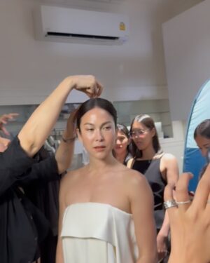 Paula Taylor Instagram - 👰🏻‍♀️👰🏻‍♀️👰🏻‍♀️ @vvonsugunnasil brides x
@vvonsugunnasil_official @kimmy_kimberley @janekasemsarn 💍✨
#vvonsugunnasil