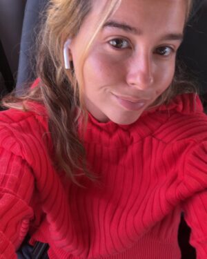 Paula Usero Instagram - Treinta y nueve días después volvemos a casa. Ha sido una experiencia increíble🤍🌴