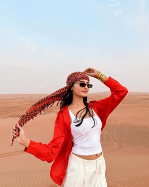 Payal Gaming Instagram - 🏜️✨☀️