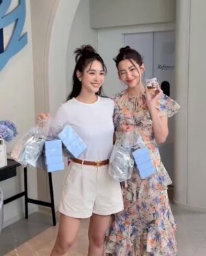 Peechaya Wattanamontree Instagram - ยินดีด้วยน้า ร้านน่ารักมากๆเลย