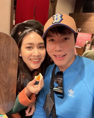 Peechaya Wattanamontree Instagram - รักไม่ใช่การครอบครอง แต่แค่อยากได้เธอมาเป็นครอบครัว #โตเกียว