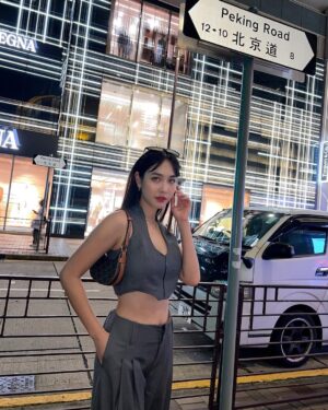 Peechaya Wattanamontree Instagram - ไม่อยากน่ารักกับใคร แต่อยากน่ารักกับคุณ