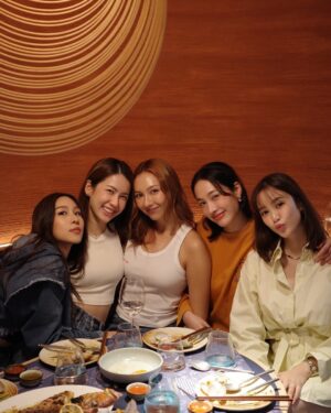 Pitchapa Phanthumchinda Instagram - That “grow together” type of friend 🧡 @5shades_offun