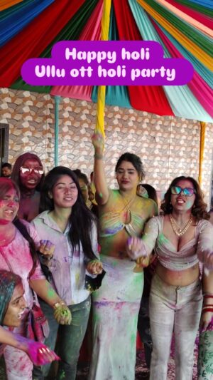 Pooja Poddar Instagram - Ullu ott holi party 🎊💃🎉💃🎊

#viral #newreel #trending #newpost #instagram #holispecial😍 #ullu #kohinoormarathimedia
