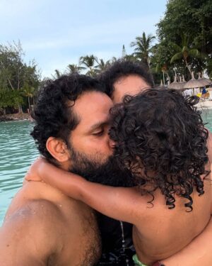 Pooja Ramachandran Instagram - In our element! 

#beachlifeisthebestlife☀️