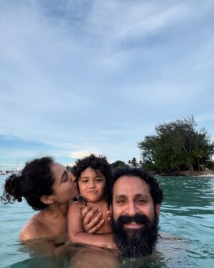 Pooja Ramachandran Instagram - In our element! 

#beachlifeisthebestlife☀️